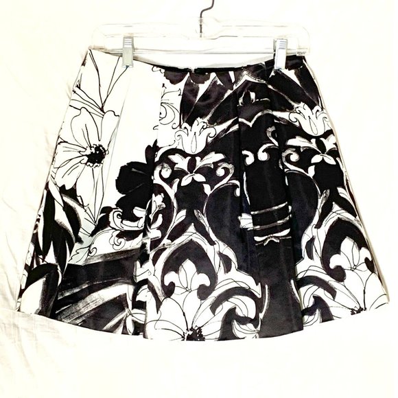 Alice and Olivia Deco Scroll A-line Mini Skirt - Picture 1 of 3